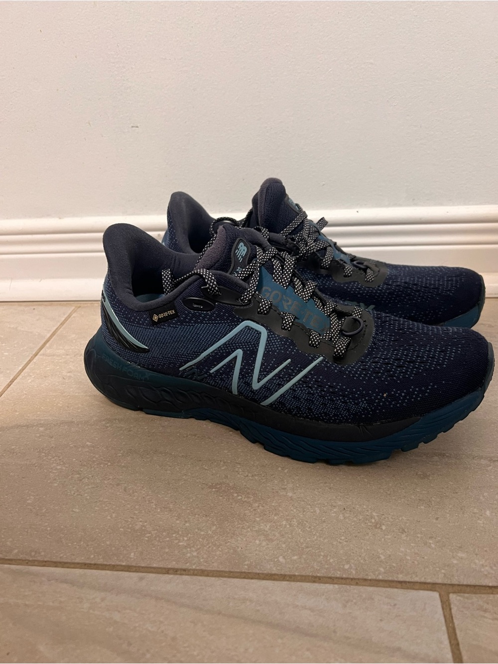 New Balance Fresh Foam X 880v12 GORE-TEX Running Shoes (D Width)